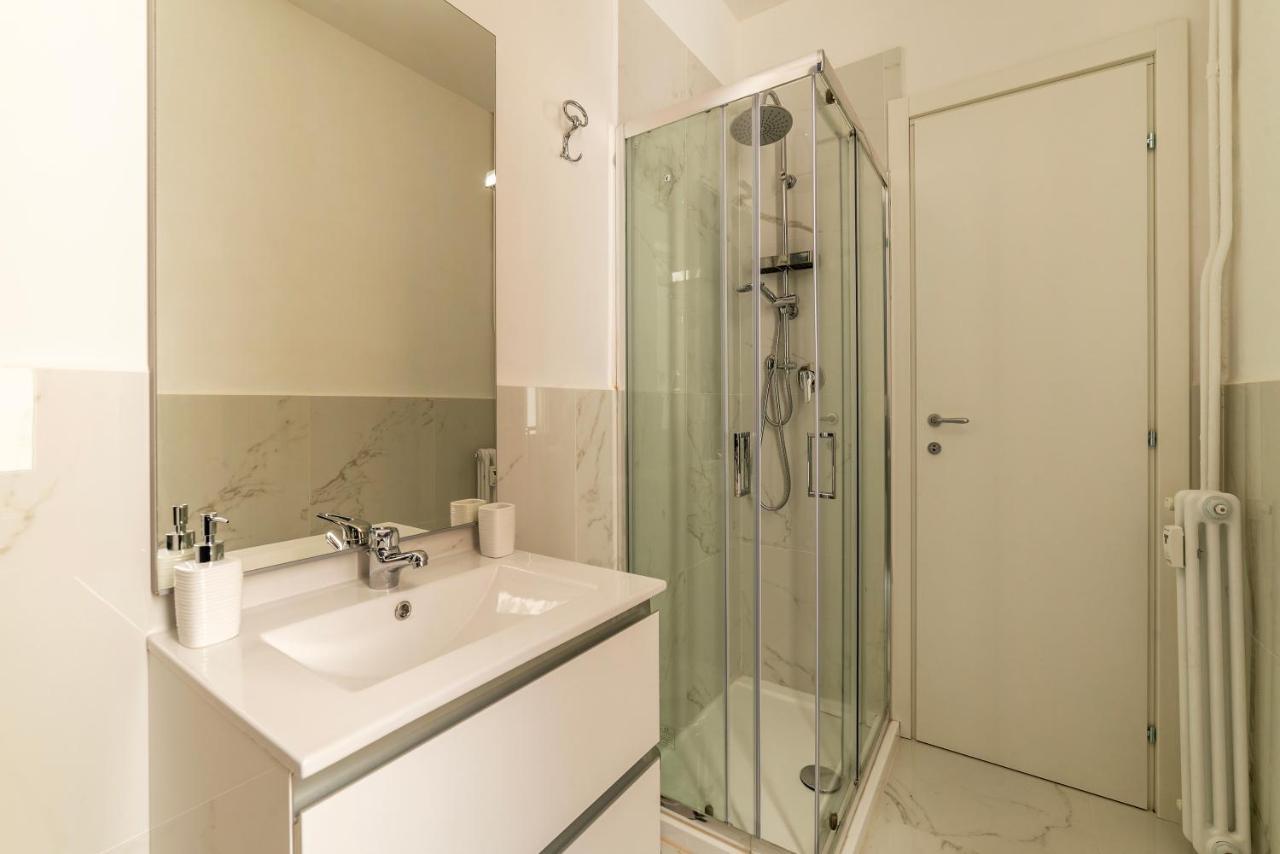 Functional Apartment - Piazza Re Di Roma Екстериор снимка